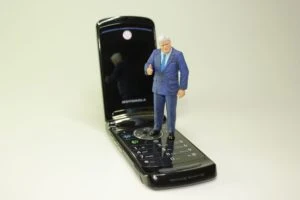 Senioren Klapphandy mit langer Akkulaufzeit Test